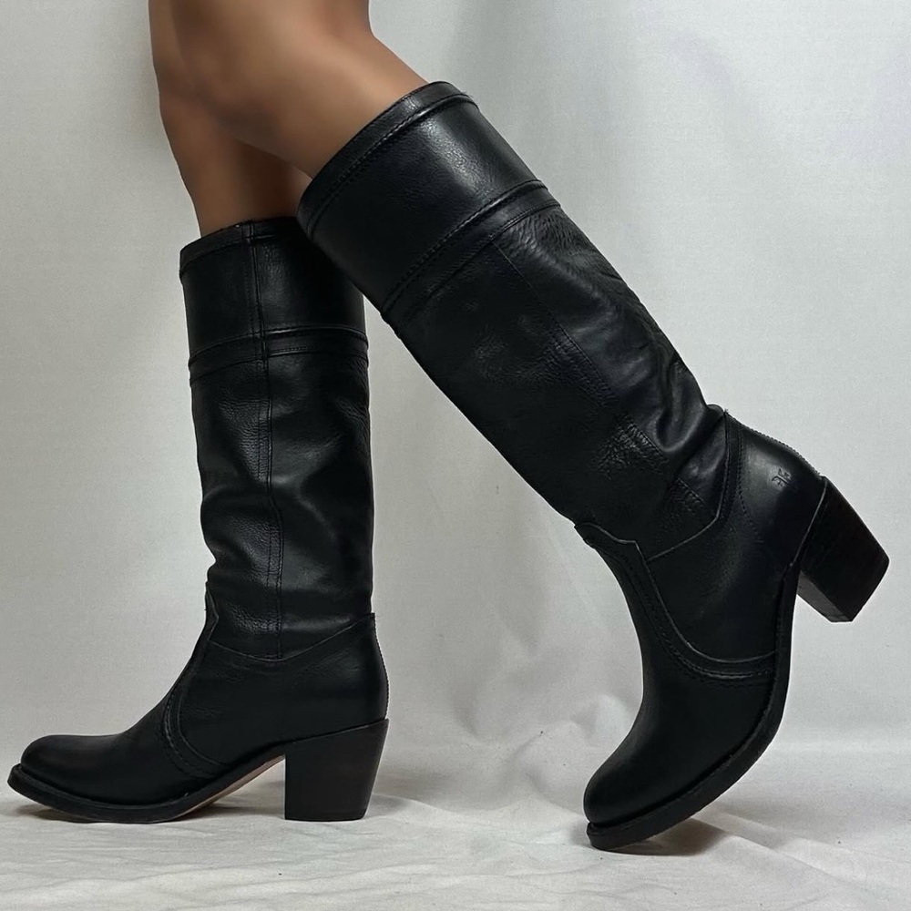 Stylish Frye Black Leather Heeled Boots